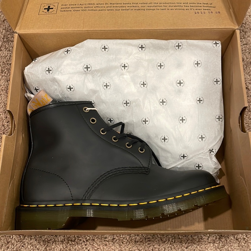 Vegan Doc Martens, size M10